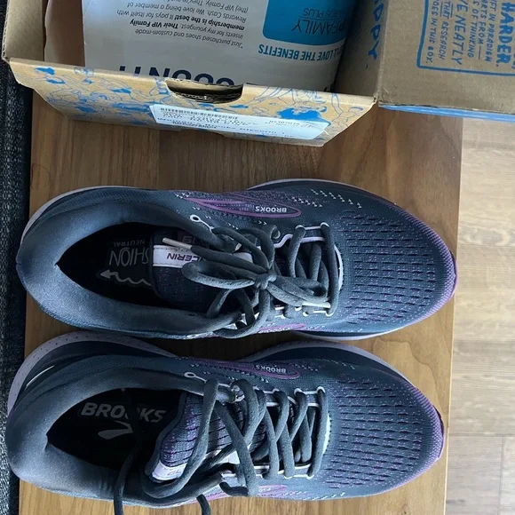 Brooks || Glycerin 19 Running Shoes || W 8.5/40 || brand new in box! - Picture 6 of 10